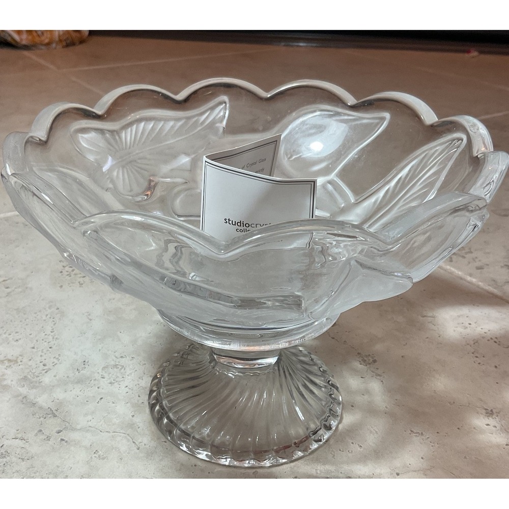 Calla Lily Collection Fine Crystal 7.5 Footed Brol NWT Studio Crystal